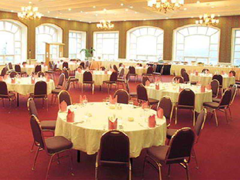 Kc Cross Road Hotell Panchkula Eksteriør bilde